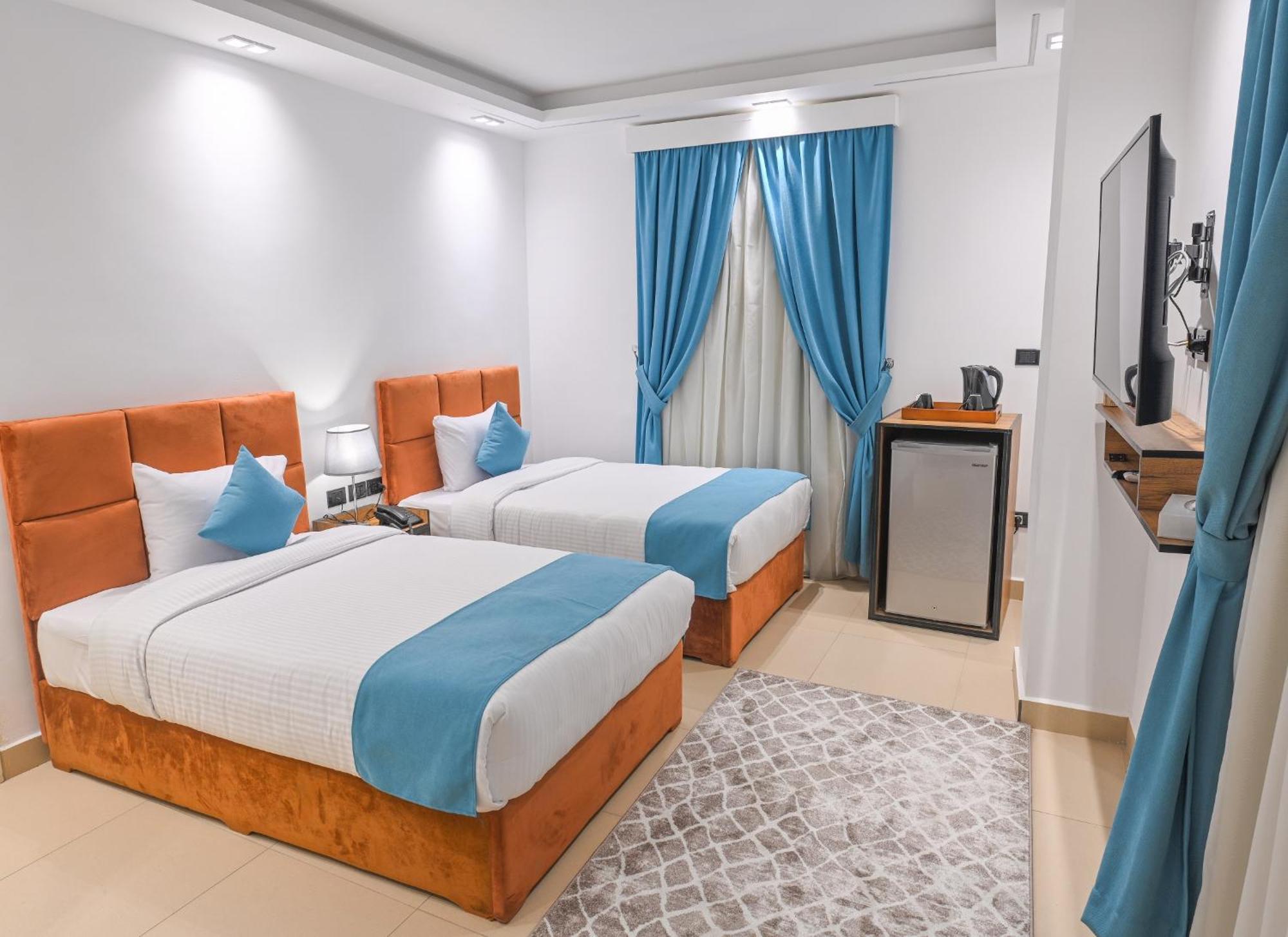 Pyramids Gem Plaza Hotel Kafrat al Jabal ภายนอก รูปภาพ