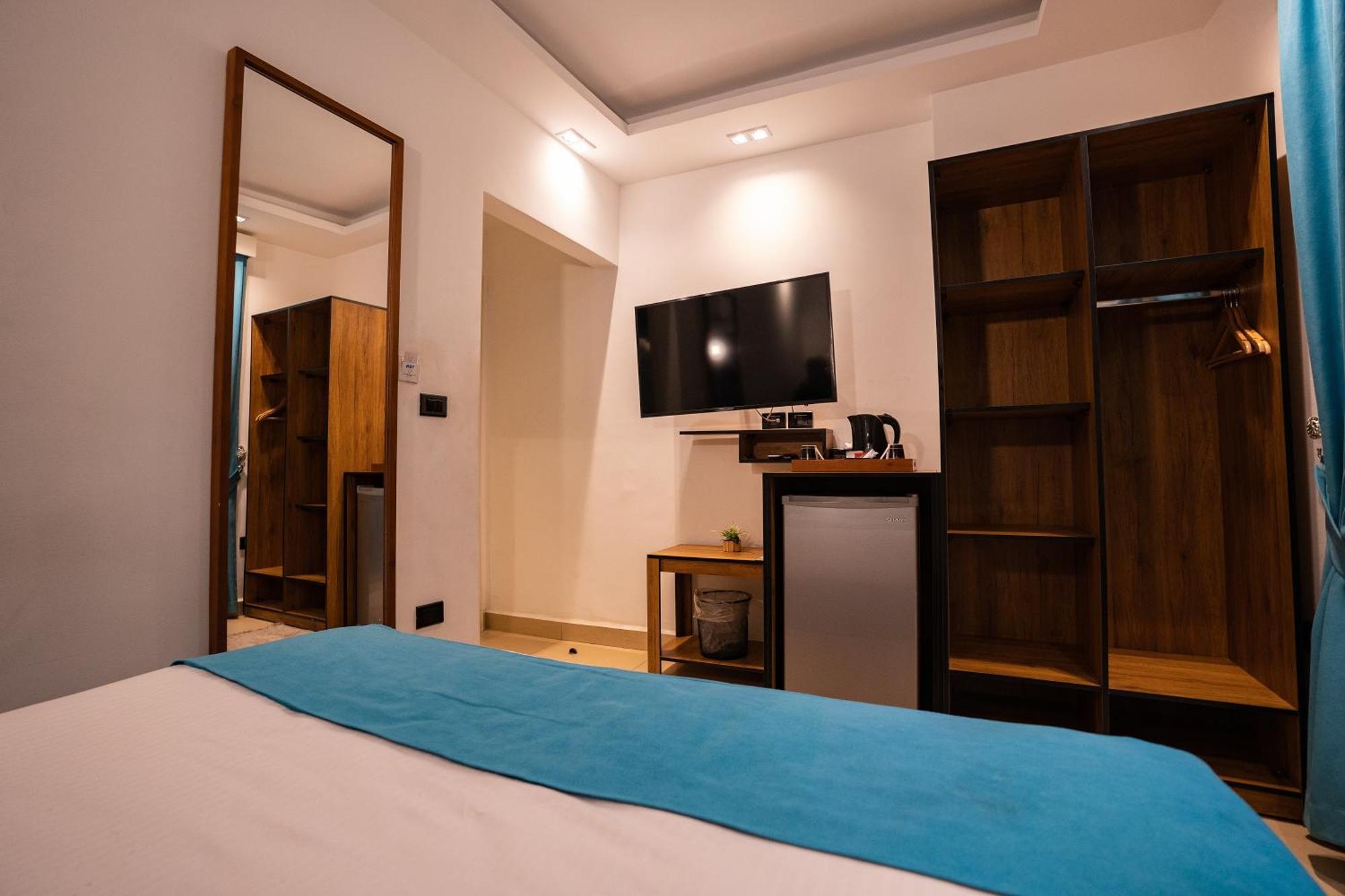 Pyramids Gem Plaza Hotel Kafrat al Jabal ภายนอก รูปภาพ
